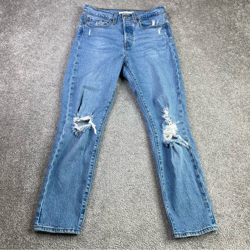 Levi’s Wedgie Jeans Womens 27 Blue Slim Straight High Rise Distress Button Fly